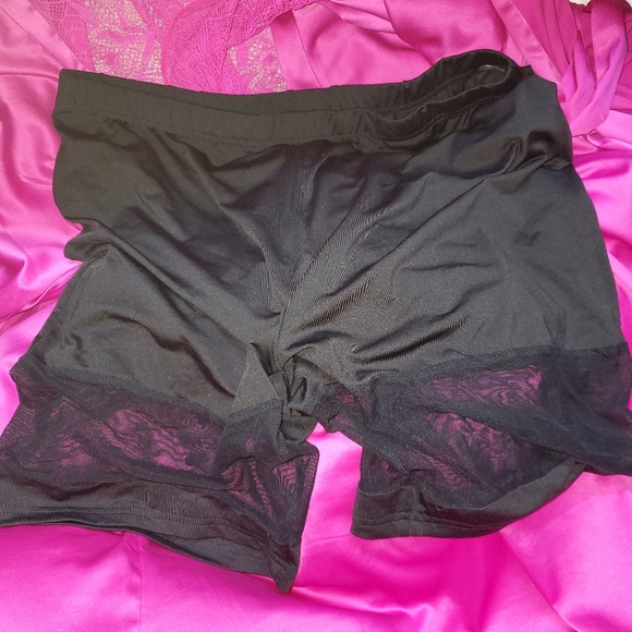 High Waisted Mesh Sheer Bike Shorts - Picture 7 of 9